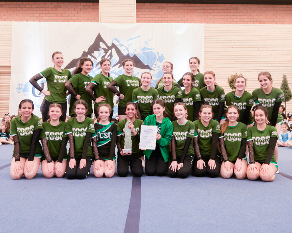mc2022cheer 16