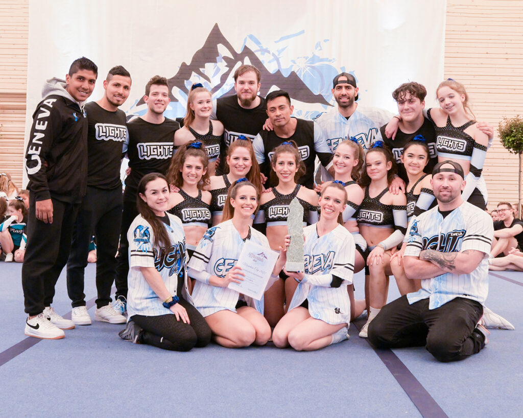 mc2022cheer 18