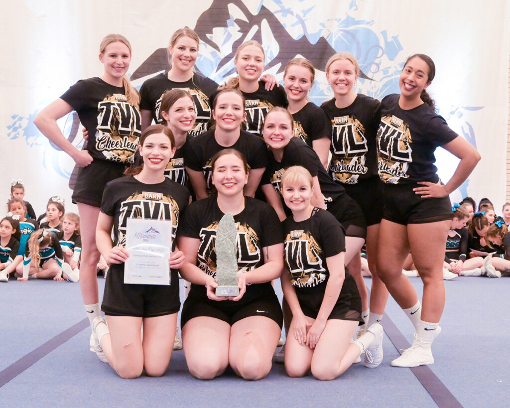 mc2022cheer 23