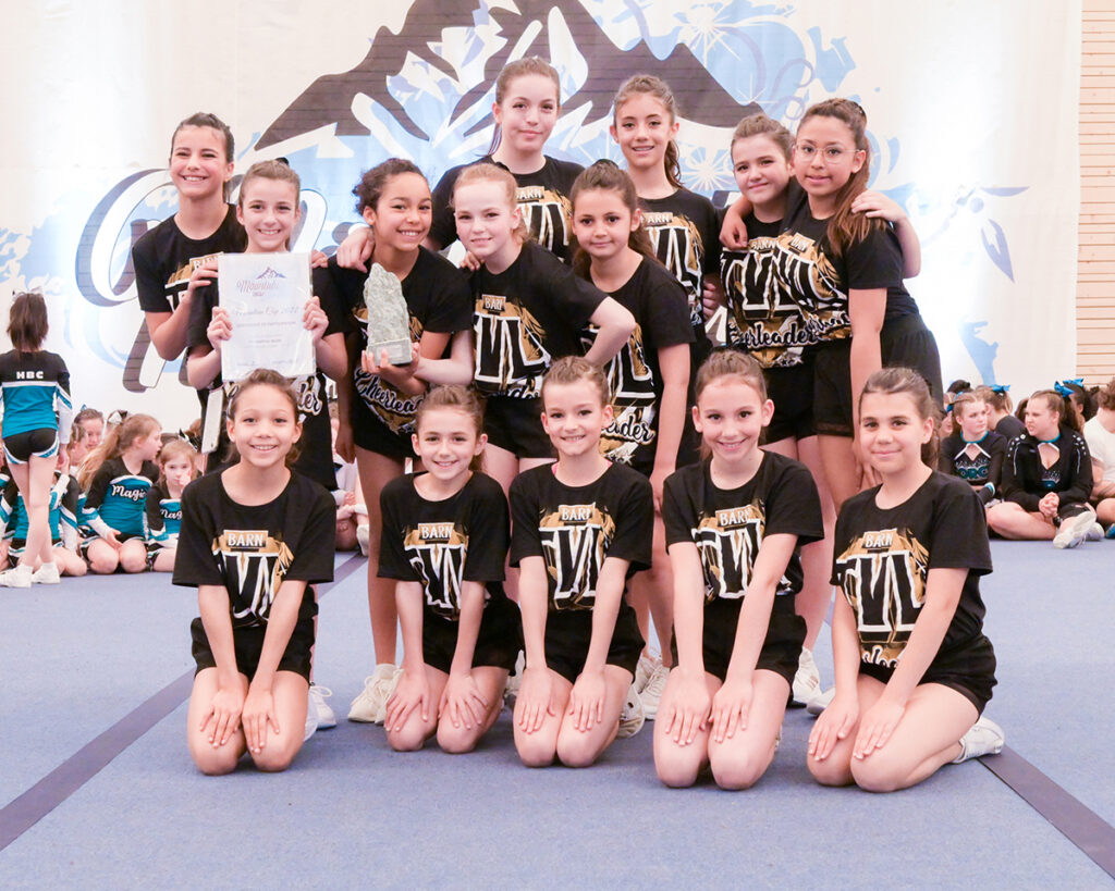 mc2022cheer 6