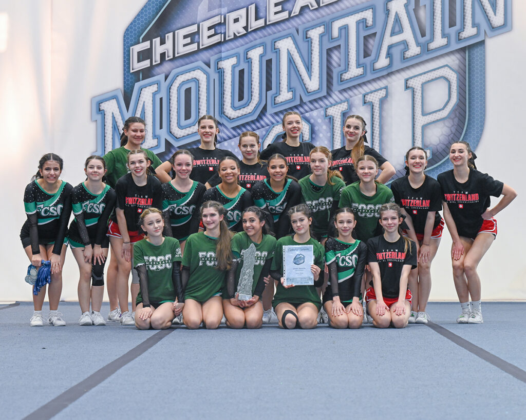 mc2023cheer 13