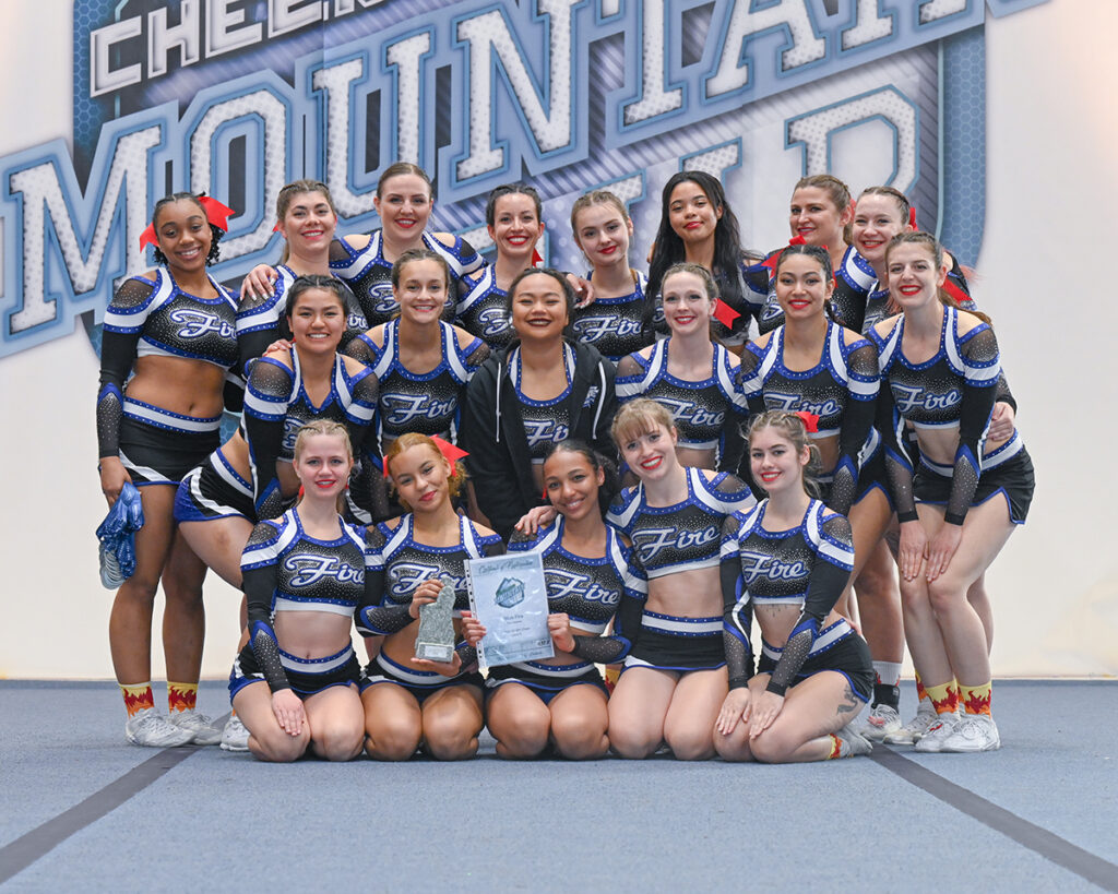 mc2023cheer 18