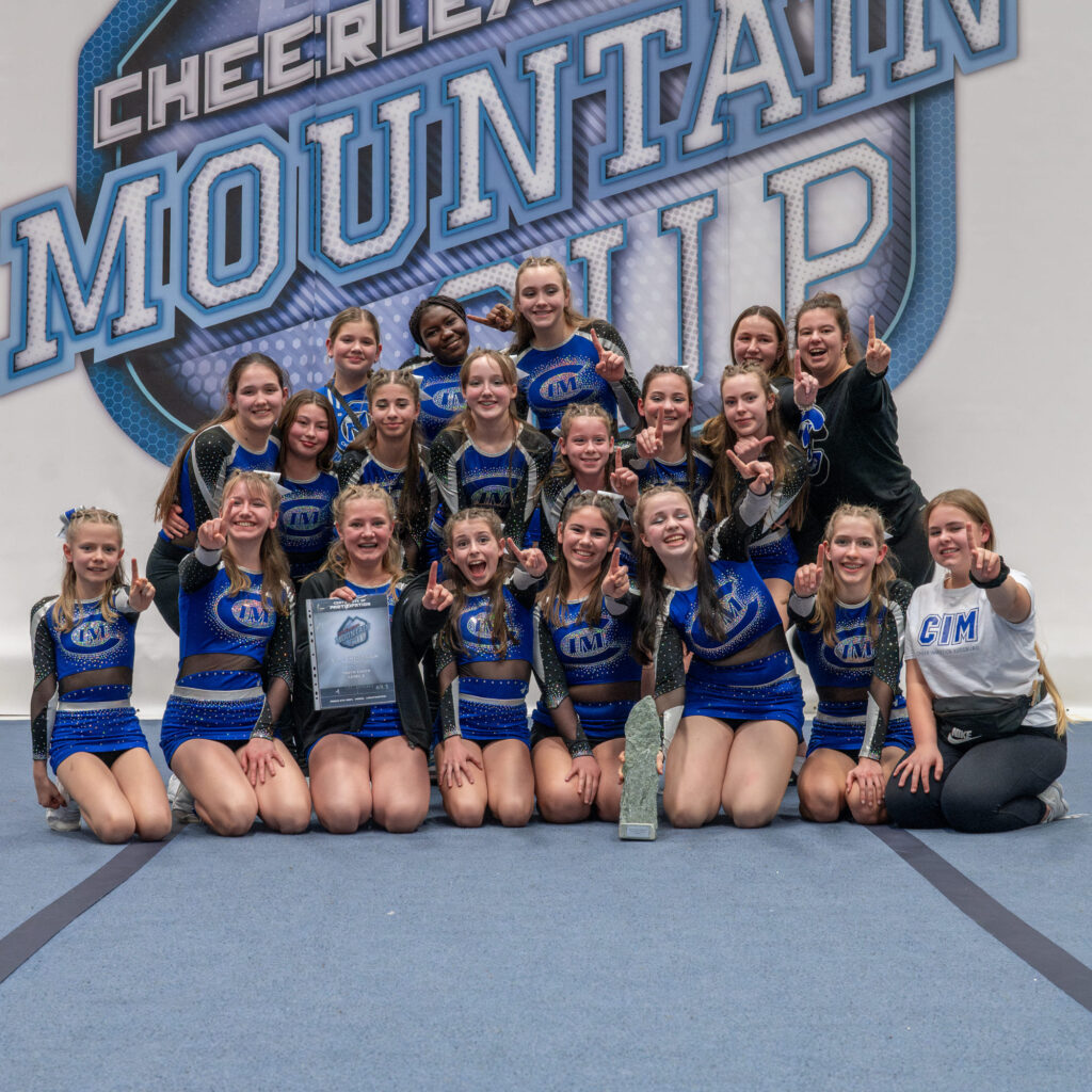 mc2024cheer 14
