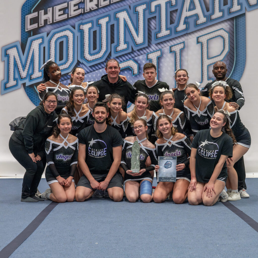 mc2024cheer 28