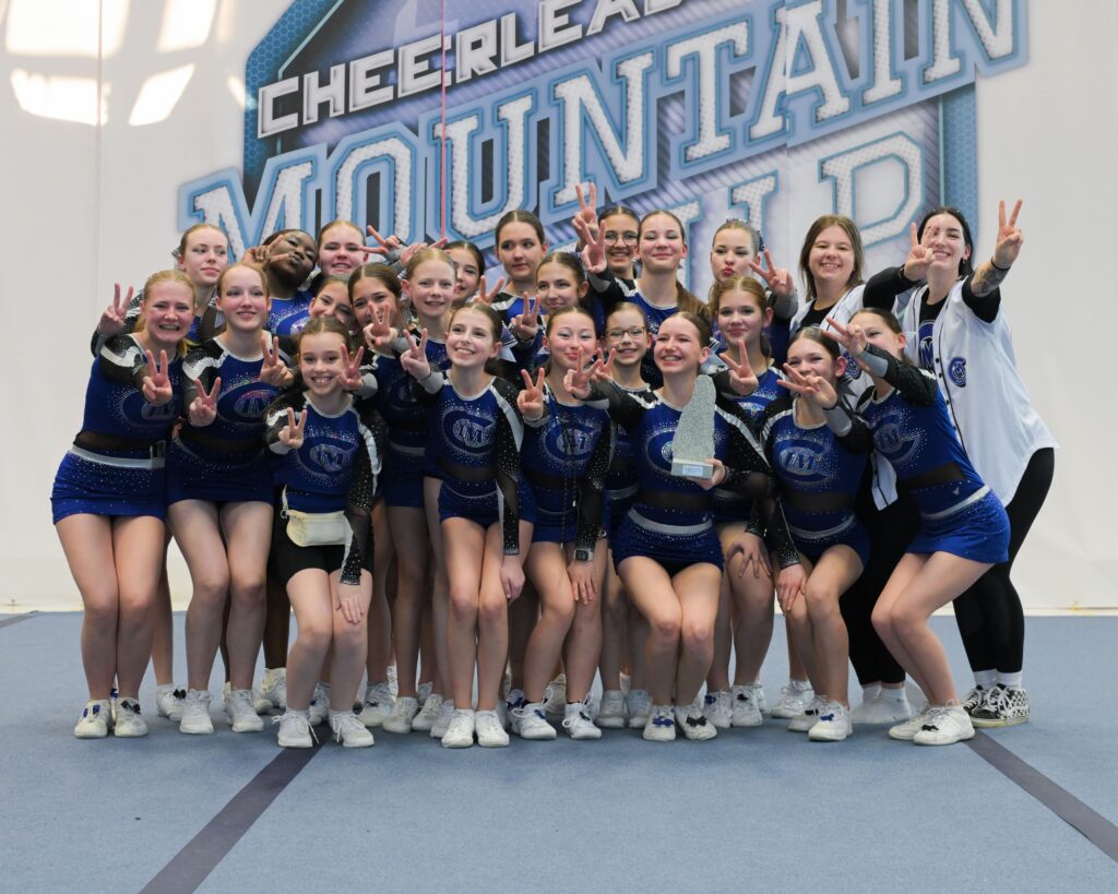 mc2025cheer 4